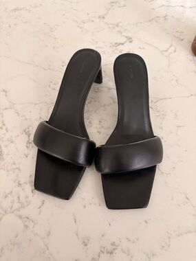 Oak and Fort Slip On Heel